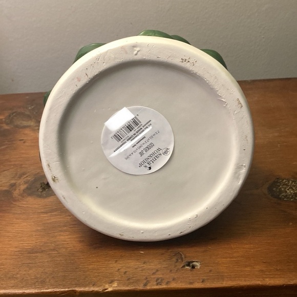 NWT- Stunning Holiday Christmas Tree 🎄with Lights Ceramic Cookie Jar Decoration - Picture 16 of 17